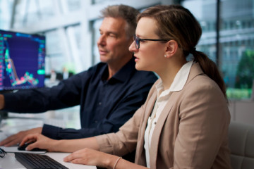 Oracle-EBS-health-intelligence-Monitoring-to-AI-insights
