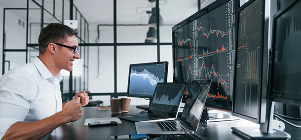 Global Education Pioneer Conquers liabilities of single-tenant application with a Scalable Cloud-based SaaS Solution