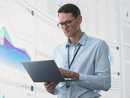 Traditional Business Intelligence versus Advanced Analytics